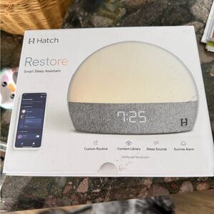 Hatch Restore 2 Sleep Device in Gray